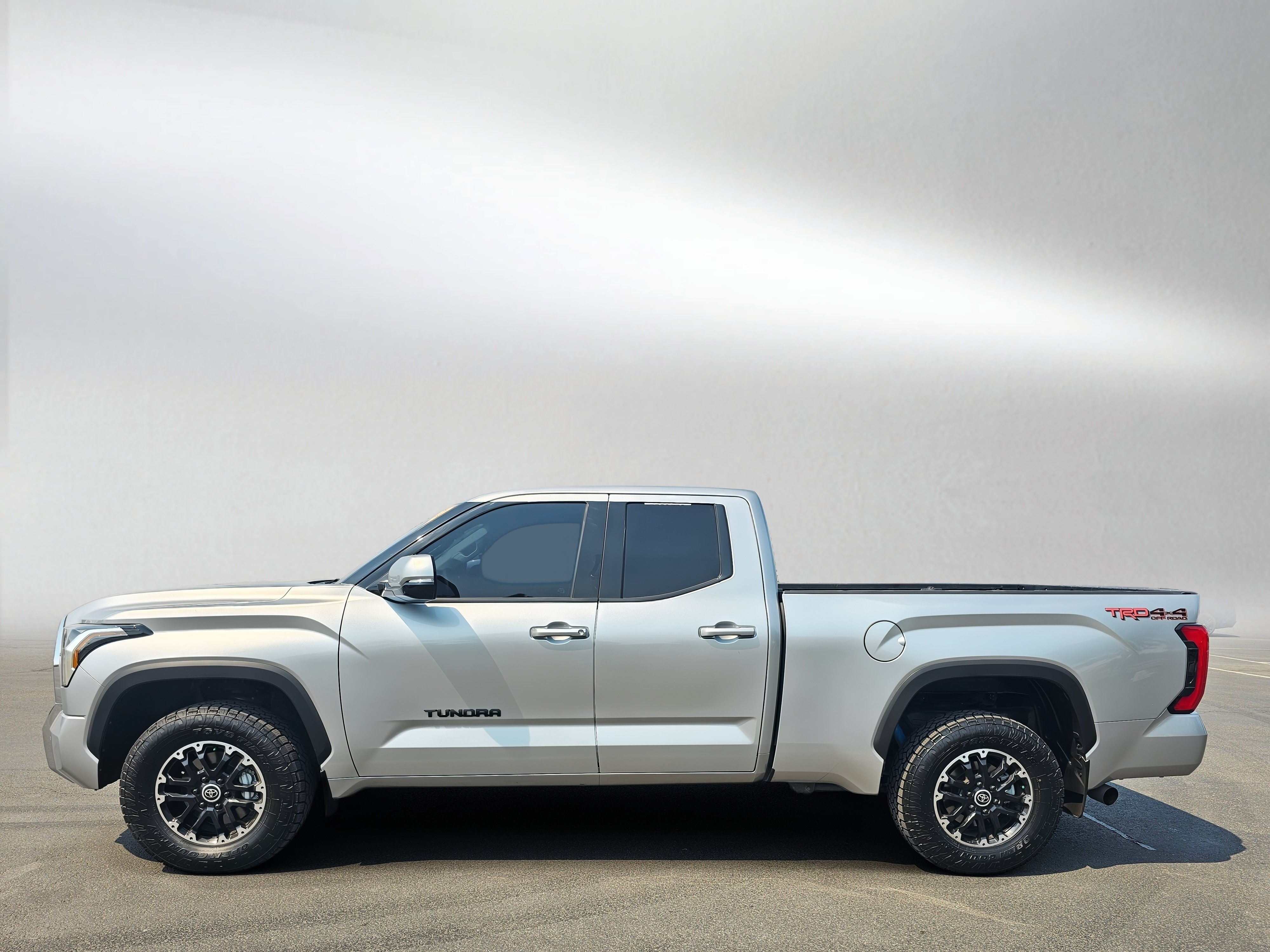 Certified 2022 Toyota Tundra SR5 w/ TRD Off-Road Package AWD/4WD image 2