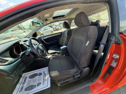 Used 2010 Kia Forte Koup SX image 26
