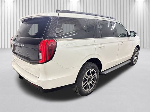 New 2026 Ford Expedition Active AWD/4WD image 5