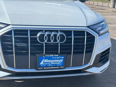Used 2020 Audi Q7 3.0T Premium Plus w/ Premium Plus Package AWD/4WD image 3