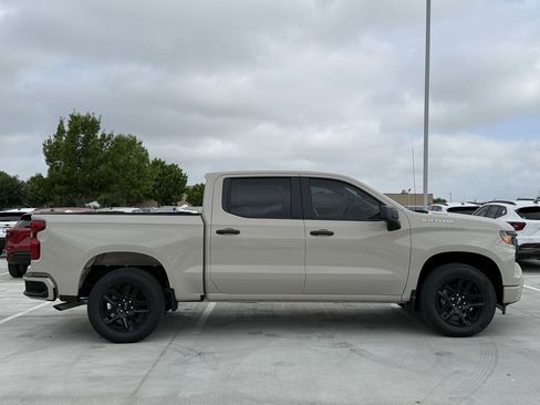 New 2026 Chevrolet Silverado 1500 Custom image 3