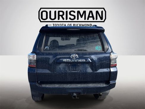 Certified 2021 Toyota 4Runner SR5 image 6