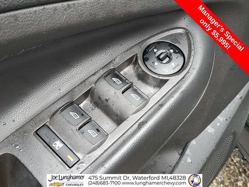 Used 2017 Ford Escape SE w/ SE Sport Appearance Package AWD/4WD image 23