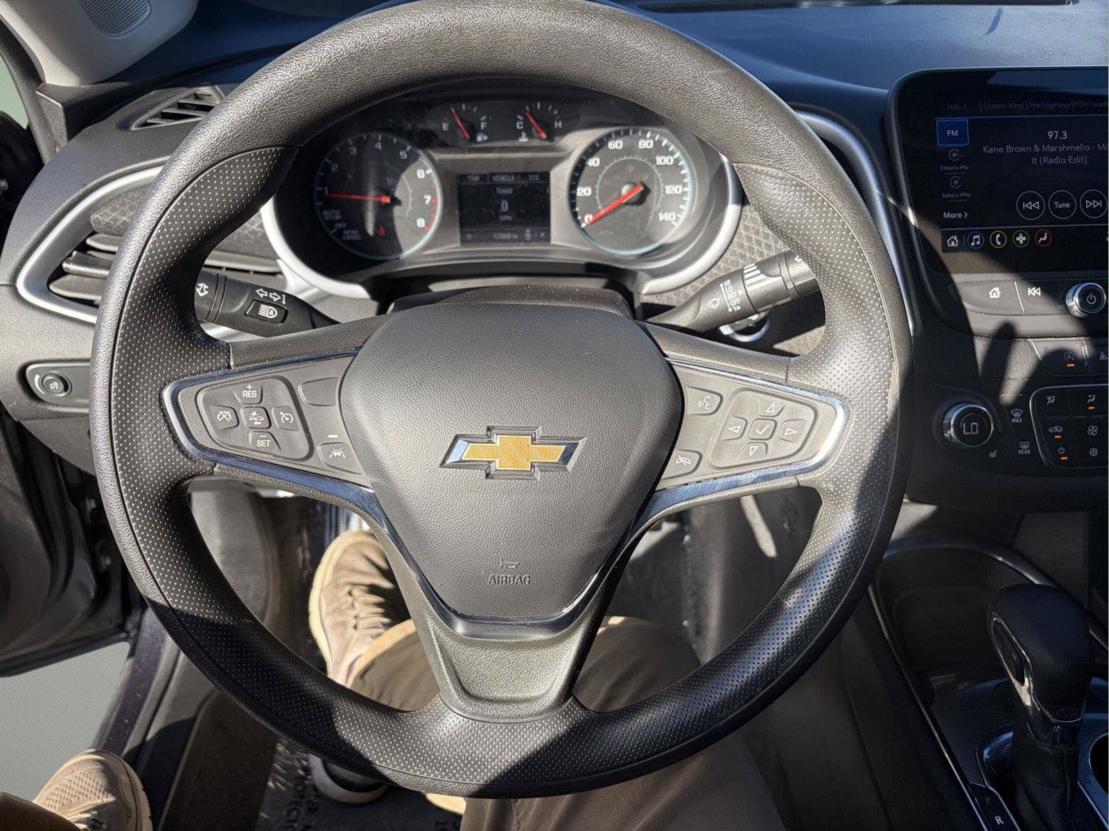Used 2023 Chevrolet Malibu LT FWD image 13