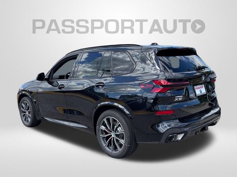New 2026 BMW X5 xDrive40i w/ M Sport Package AWD/4WD image 3