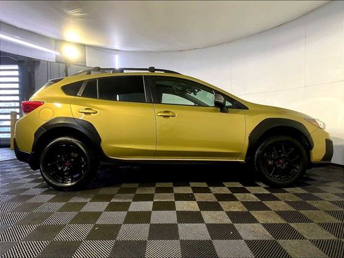 Used 2021 Subaru Crosstrek 2.5i Sport w/ Moonroof Package image 8