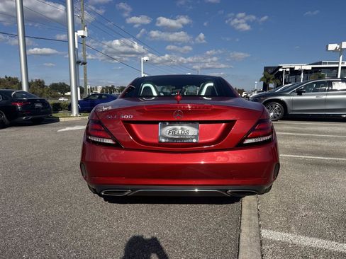 Used 2019 Mercedes-Benz SLC 300 image 4