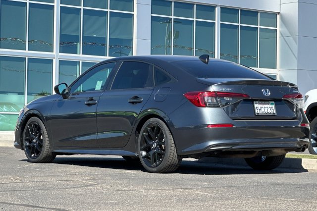 Used 2023 Honda Civic Sport image 5