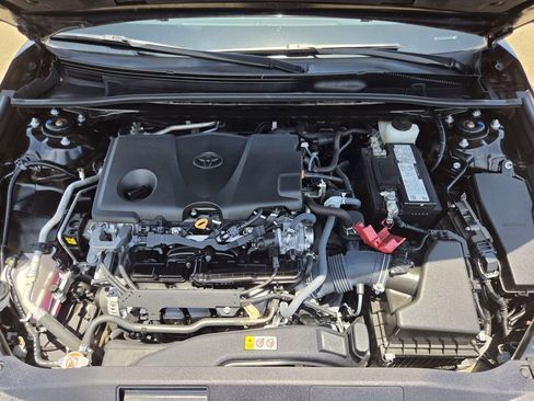 Used 2024 Toyota Camry SE FWD image 30