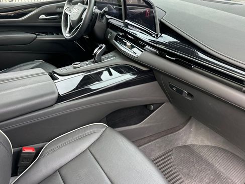 Certified 2024 Cadillac Escalade Sport w/ LPO, ONYX Package image 20