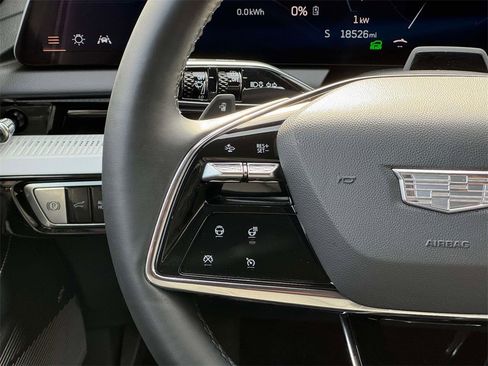 Certified 2025 Cadillac Optiq Luxury 2 w/ LPO, Floor Liner Package image 35