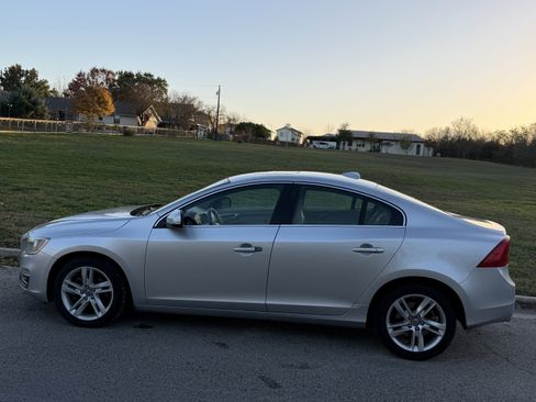 Used 2015 Volvo S60 T5 Premier image 1