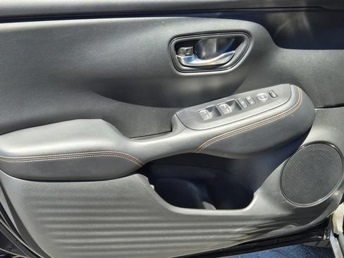 Used 2023 Honda HR-V Sport image 15