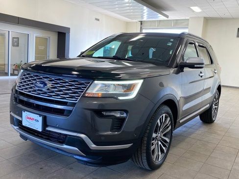 Used 2019 Ford Explorer Platinum image 4