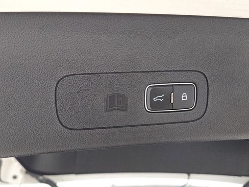 Used 2023 Lincoln Aviator AWD w/ Premium Package image 17
