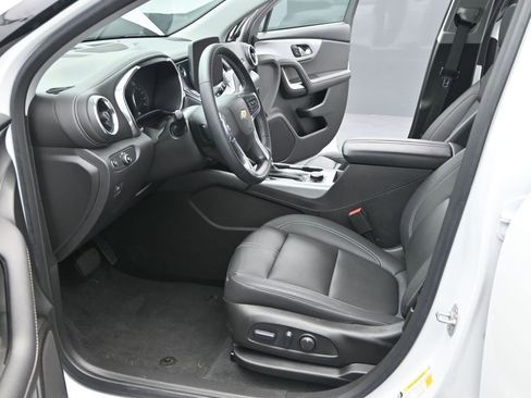 Used 2024 Chevrolet Blazer LT image 15