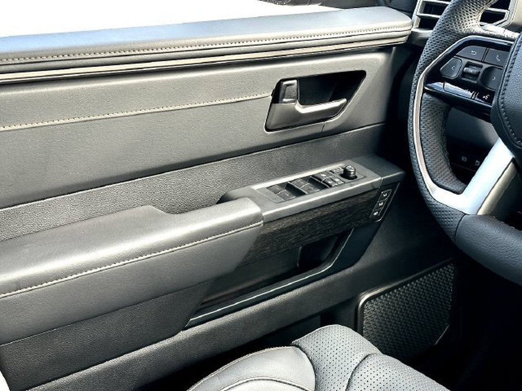 New 2026 Toyota Tundra Capstone AWD/4WD image 19