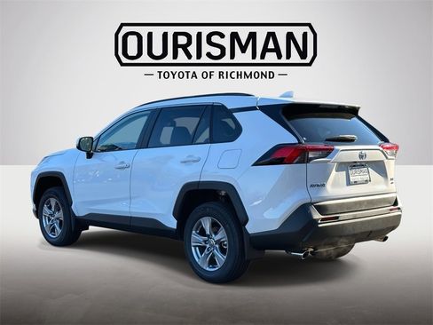 New 2025 Toyota RAV4 XLE image 23