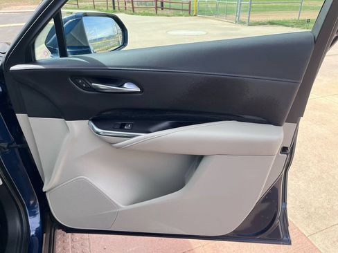 Used 2019 Cadillac XT4 Premium Luxury AWD/4WD image 32