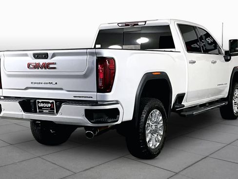 Used 2022 GMC Sierra 2500 Denali w/ Denali Ultimate Package AWD/4WD image 13