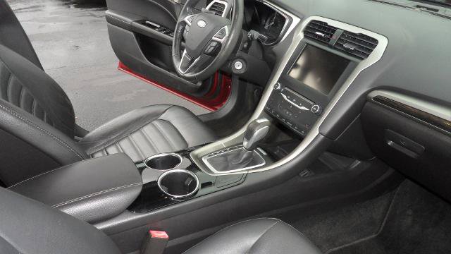 Used 2013 Ford Fusion SE FWD image 20