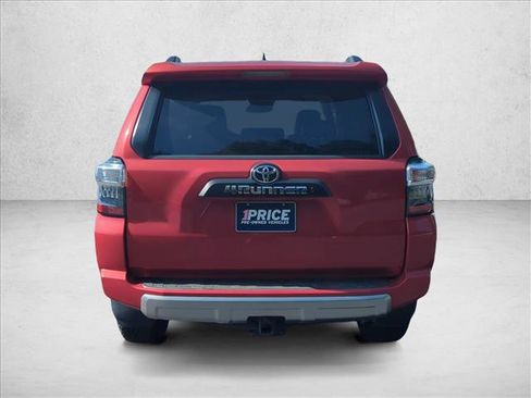 Used 2020 Toyota 4Runner TRD Off-Road Premium w/ Moonroof Package AWD/4WD image 7