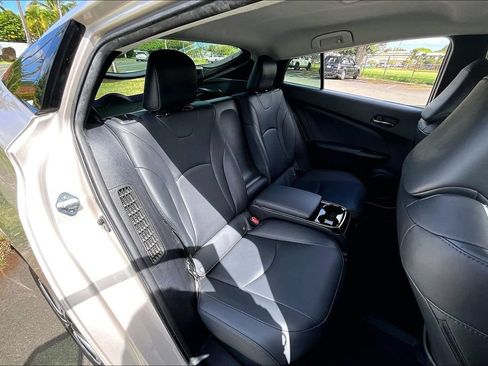Used 2018 Toyota Prius Prime Plus FWD image 29