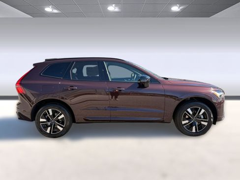 New 2026 Volvo XC60 B5 Plus w/ Climate Package image 8