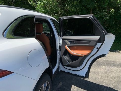 Used 2025 Jaguar F-PACE R-Dynamic S image 19