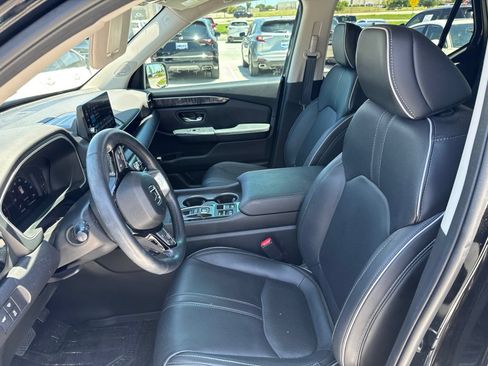 Used 2023 Honda Pilot Elite image 7