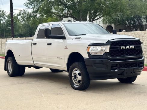Used 2022 RAM 3500 Tradesman AWD/4WD image 7