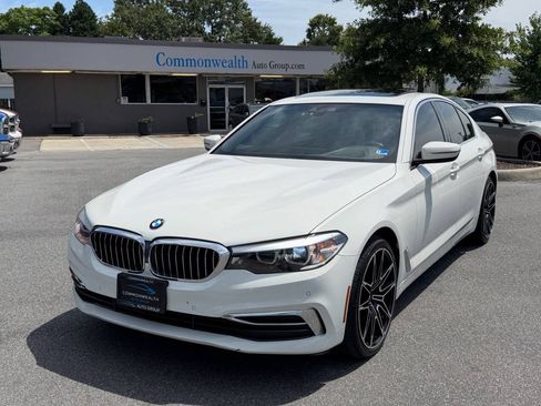 Used 2019 BMW 540i xDrive w/ Convenience Package AWD/4WD image 3