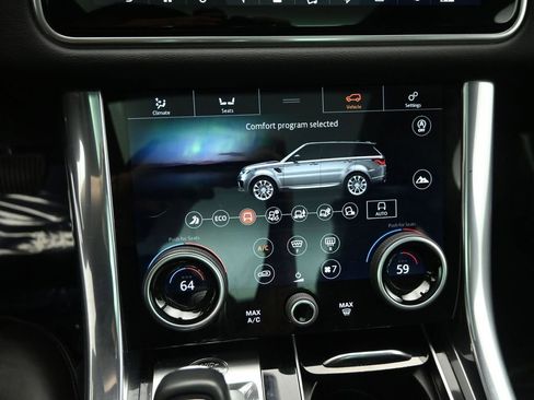Used 2020 Land Rover Range Rover Sport HSE image 18