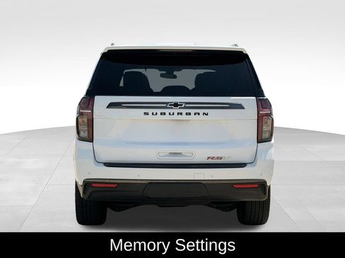 Used 2022 Chevrolet Suburban RST w/ Luxury Package RWD image 8