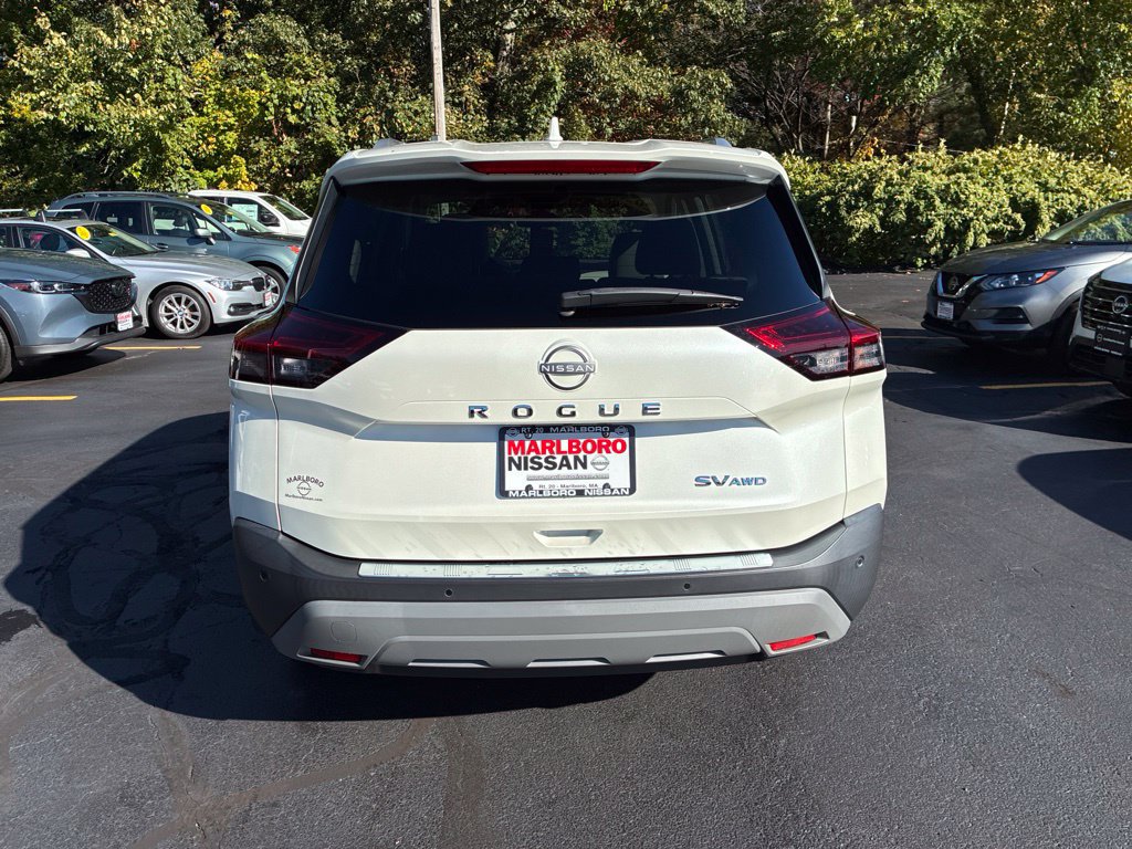 Certified 2023 Nissan Rogue SV w/ SV Premium B Package AWD/4WD image 6