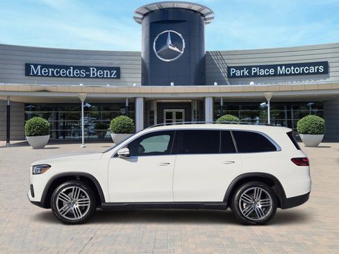 Certified 2025 Mercedes-Benz GLS 450 GLS 450 image 3