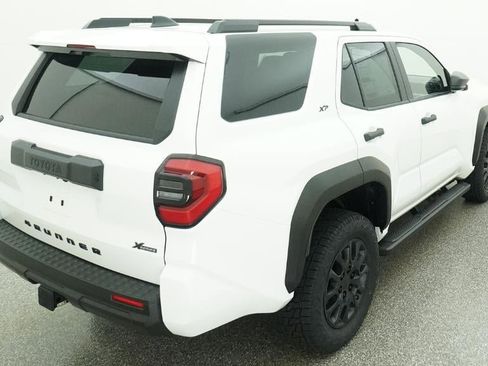 New 2026 Toyota 4Runner SR5 image 8