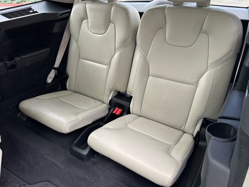 Certified 2023 Volvo XC90 T8 Ultimate image 18