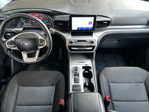 Certified 2022 Ford Explorer XLT image 14