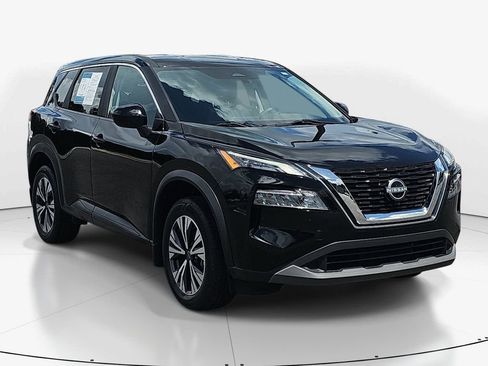 Used 2023 Nissan Rogue SV FWD image 3