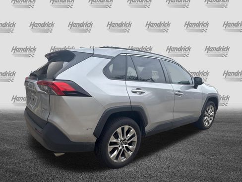 Used 2020 Toyota RAV4 XLE Premium w/ All Weather Liner Package AWD/4WD image 10