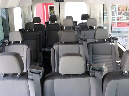 Used 2025 Ford Transit 350 XLT RWD image 18