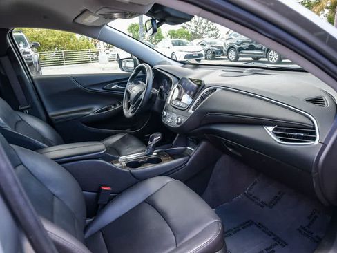 Used 2024 Chevrolet Malibu LT FWD image 15