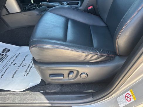 Used 2017 Toyota RAV4 SE image 25