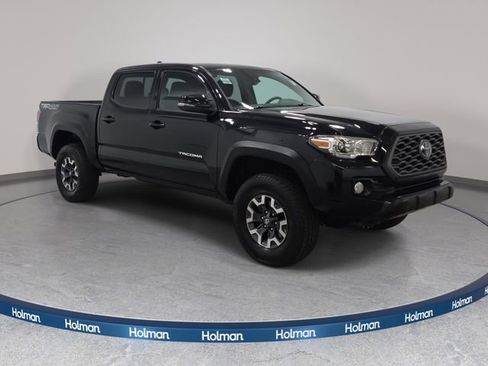Used 2021 Toyota Tacoma TRD Off-Road AWD/4WD image 4