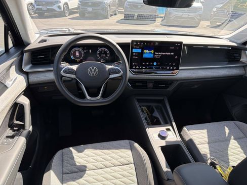 Certified 2026 Volkswagen Tiguan S FWD image 7
