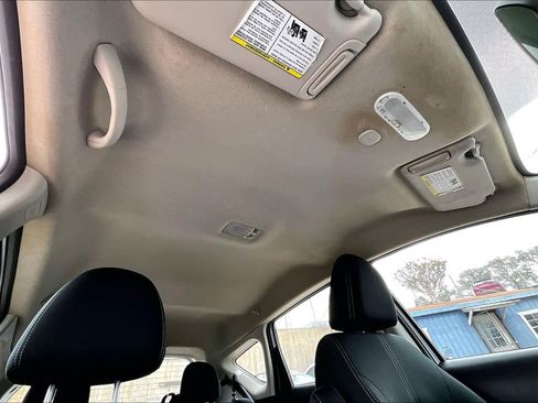 Used 2017 Nissan Versa Note SV image 14