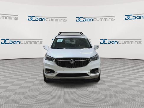 Used 2019 Buick Enclave Avenir w/ LPO, Hit The Road Package AWD/4WD image 3
