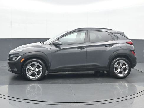 Used 2023 Hyundai Kona SEL AWD/4WD image 3