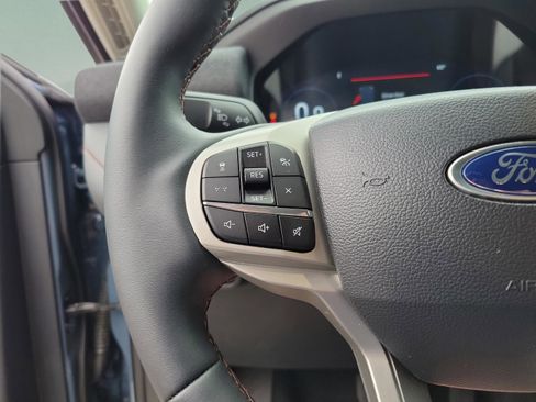 New 2026 Ford Explorer Active image 12